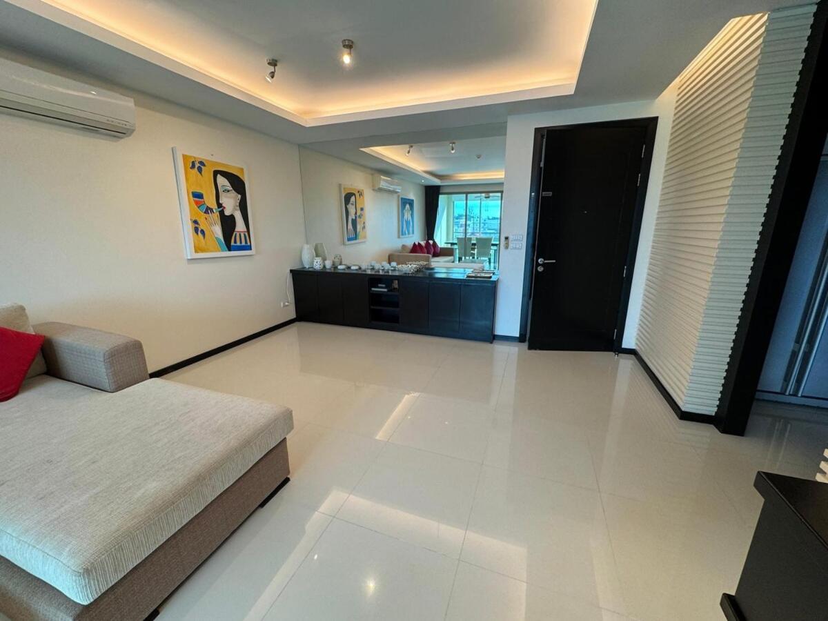 Modern 2-Bedroom Condo In Kamala Near The Beach Exterior photo