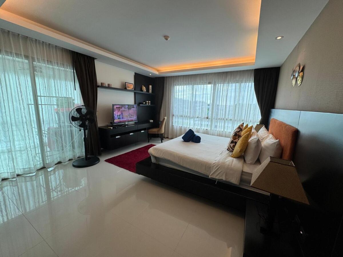 Modern 2-Bedroom Condo In Kamala Near The Beach Exterior photo