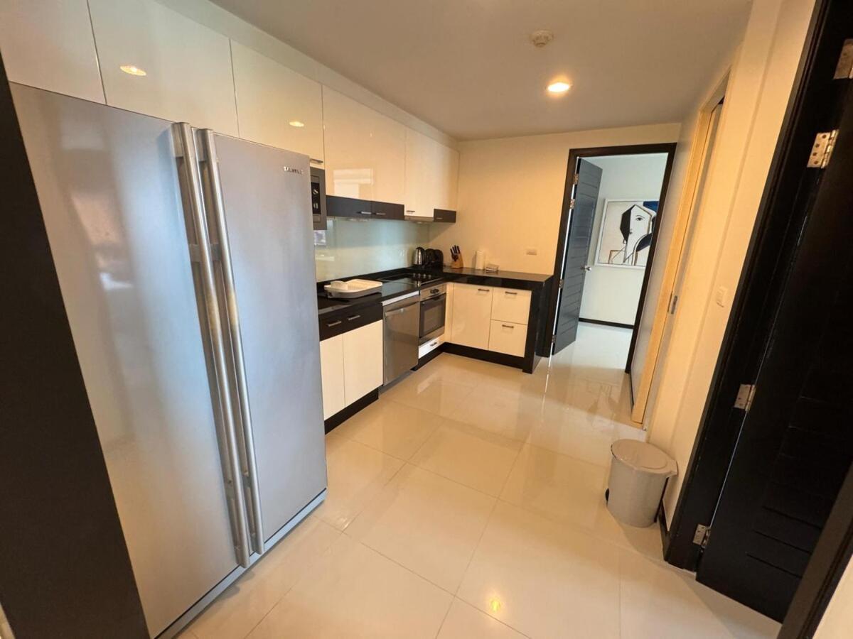 Modern 2-Bedroom Condo In Kamala Near The Beach Exterior photo